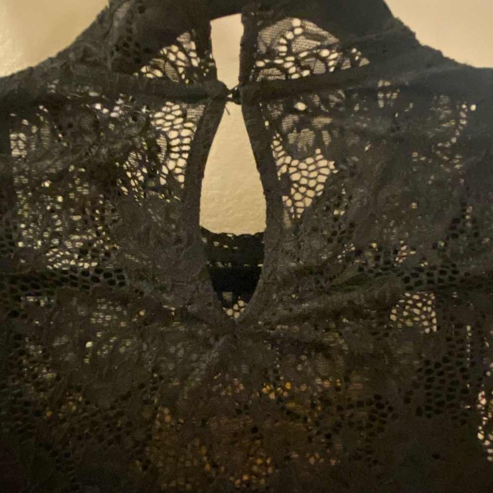 Ophelia roe lace blouse - Picture 2 of 4